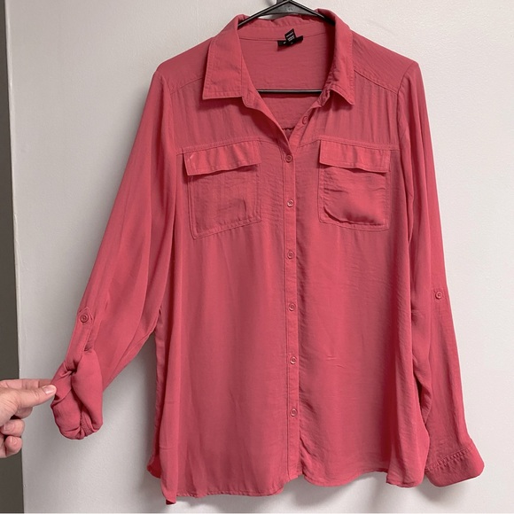 ANA TOP - LARGE - Picture 2 of 9